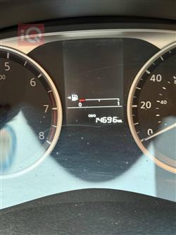 نيسان فيرسا